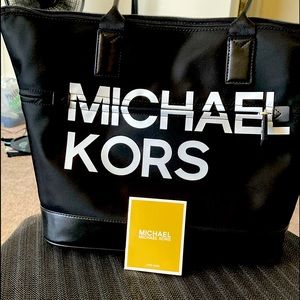 NWT micheal kors bag